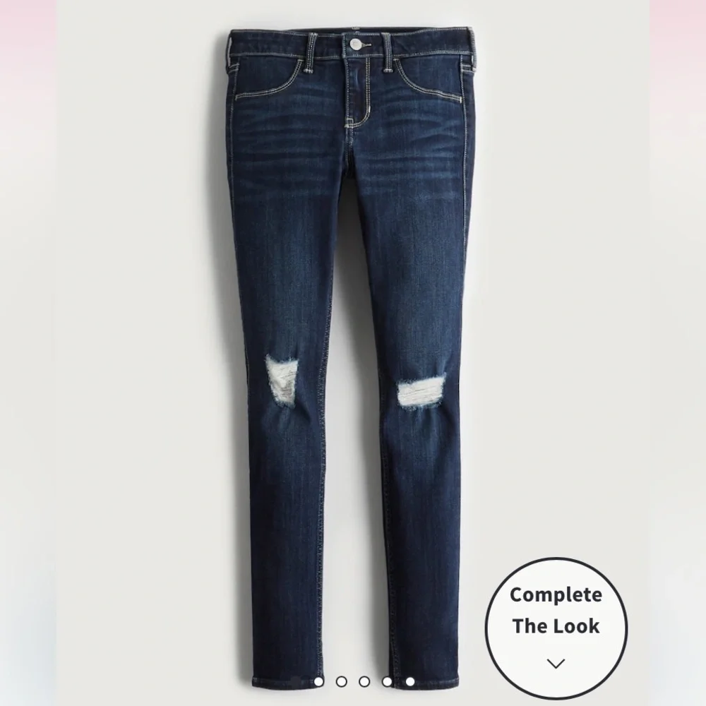 Hollister LOW-RISE RIPPED MEDIUM WASH JEAN LEGGINGS - Picture 3 of 7